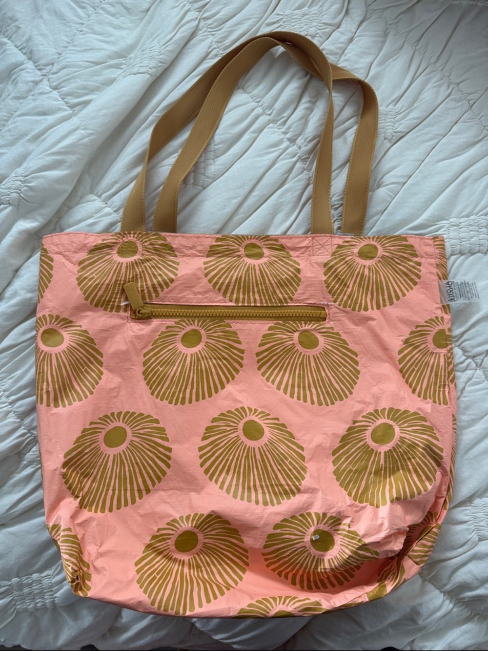 ALOHA Collection Big Show Opihi Dot Tote - Picture 2 of 7